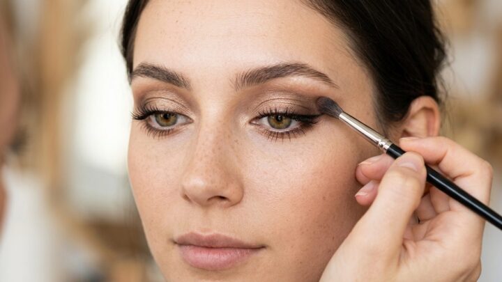 Perfekt øjenmakeup: Teknikker til alle øjentyper